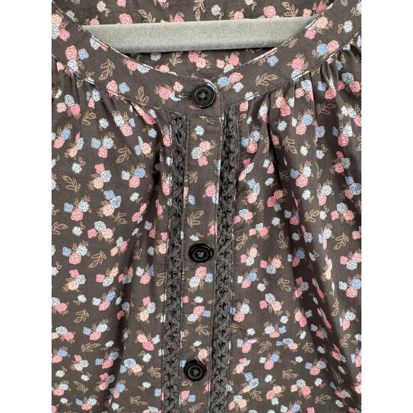 Lot of 2 Lucky Brand Floral Blouses Womens Medium Gray Pink Blue - Picture 13 of 16